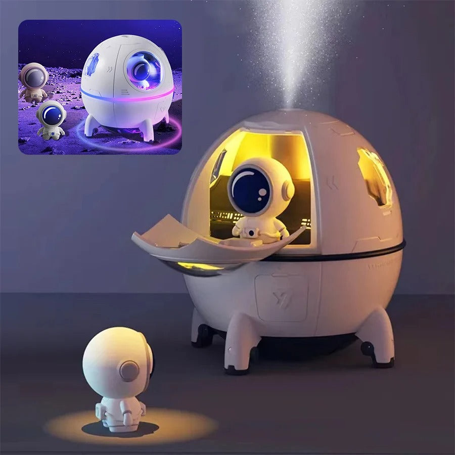 Astronaut Humidifier