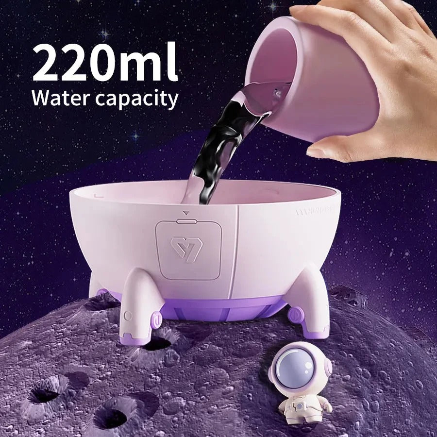 Astronaut Humidifier